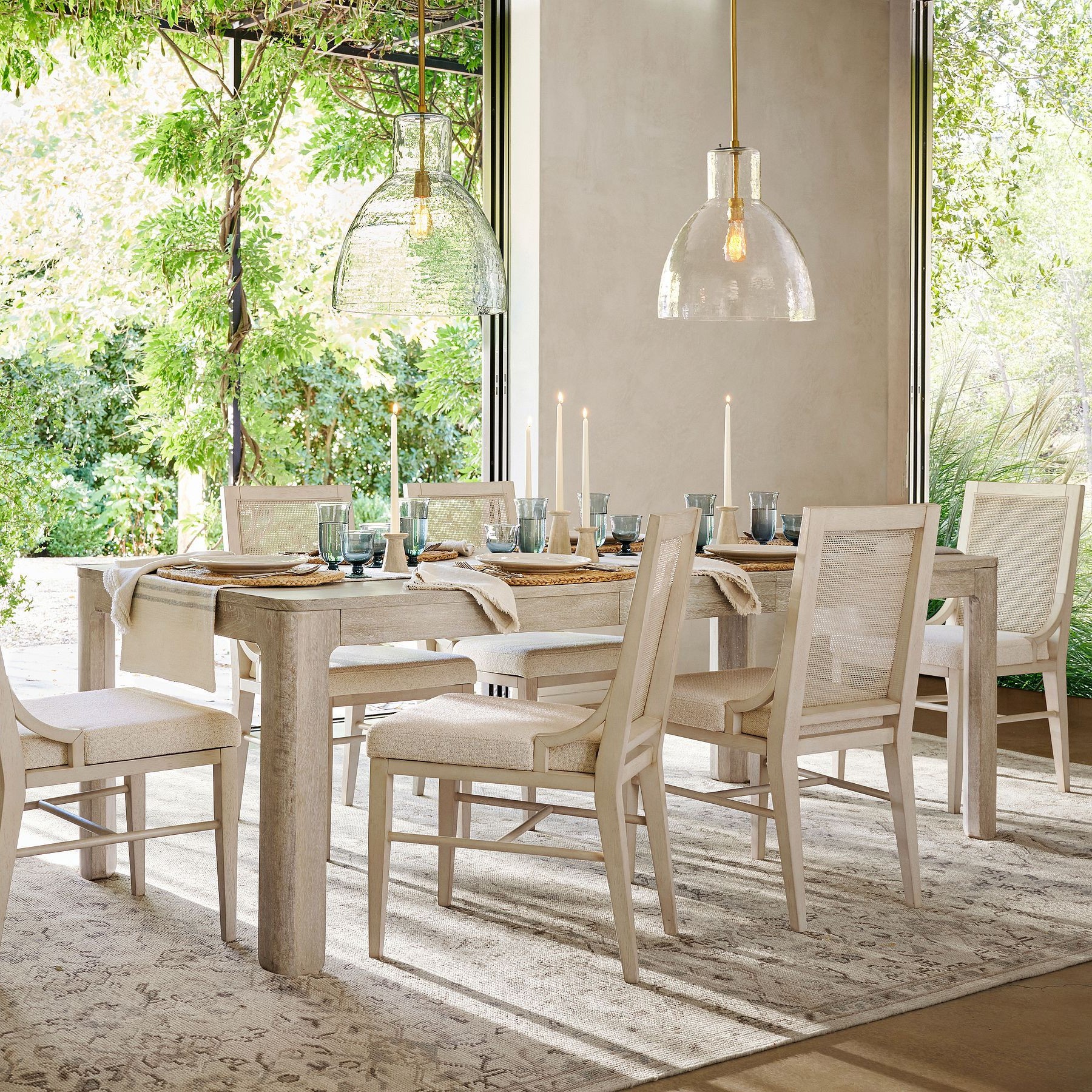 Glavira Modern Glass Pendant Light - Stylish Hanging Lamp for Dining Room K1313