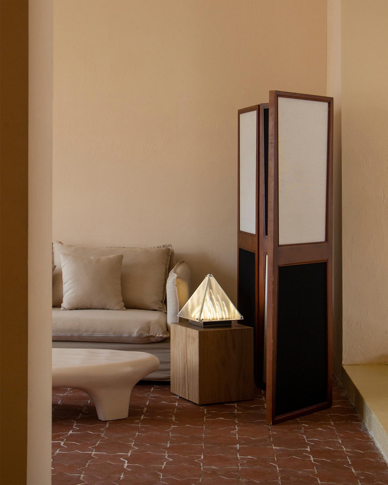 Fragment Table Lamp D445