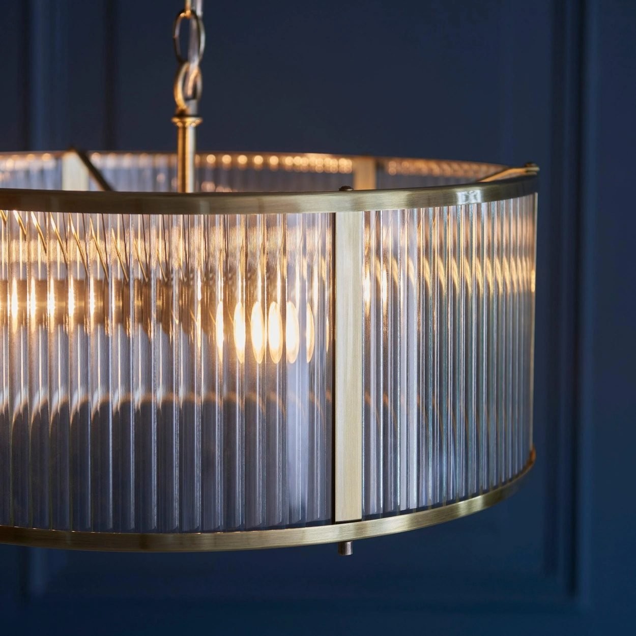 RibGlow Ribbed Glass Pendant Light - Antique Style Pendant Light K1815