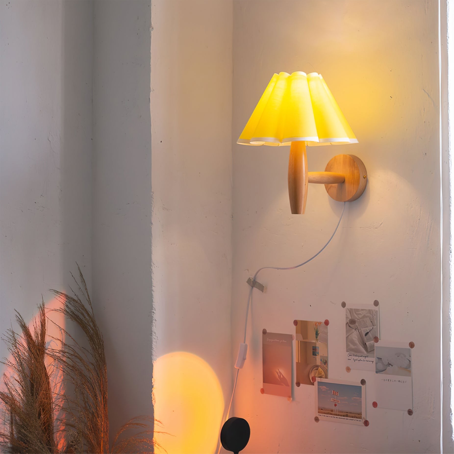 Vintage Fluted Plug In Wall Lamp K1093