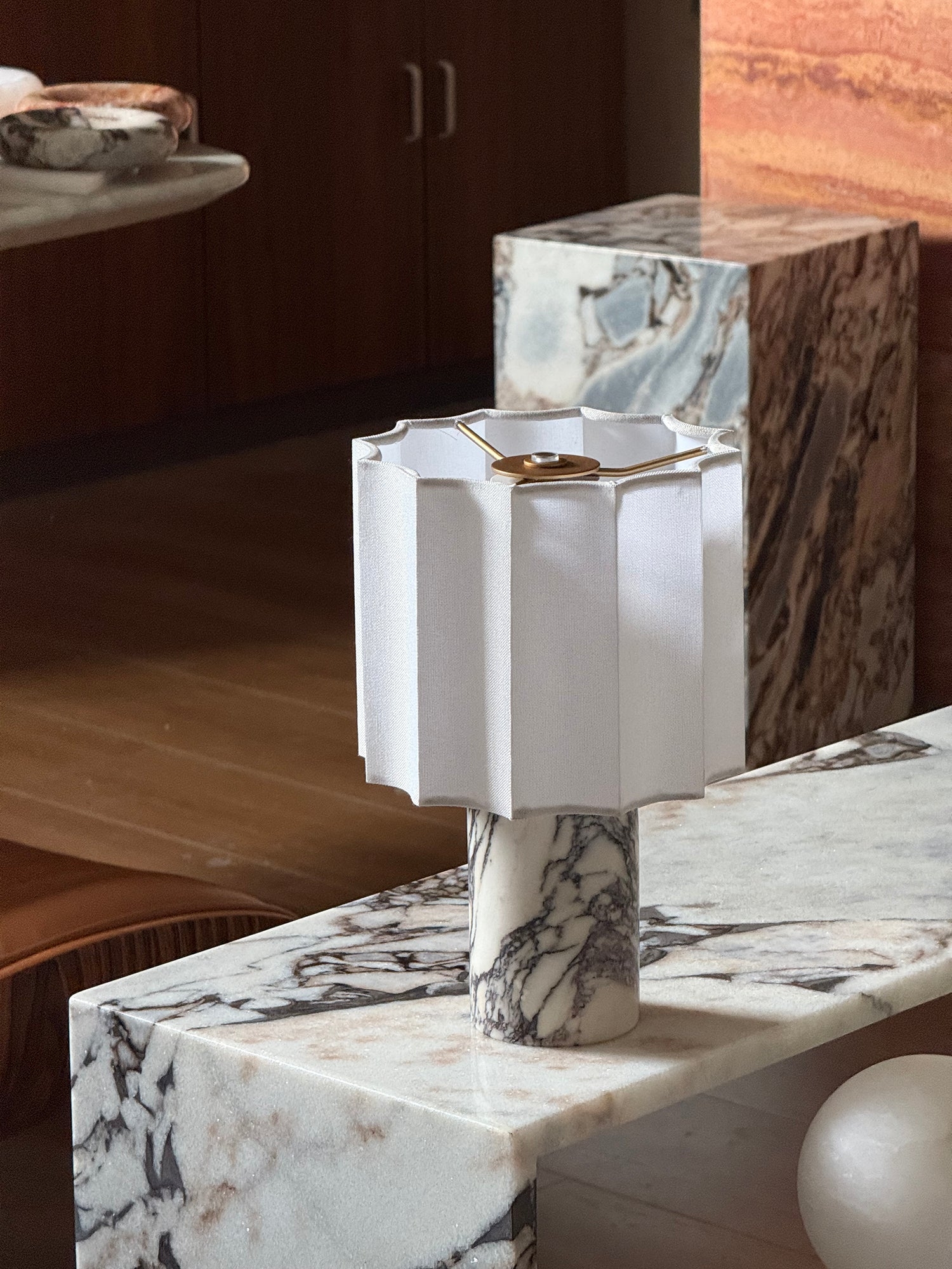 Valli Table Lamp (Built-in Battery) D668