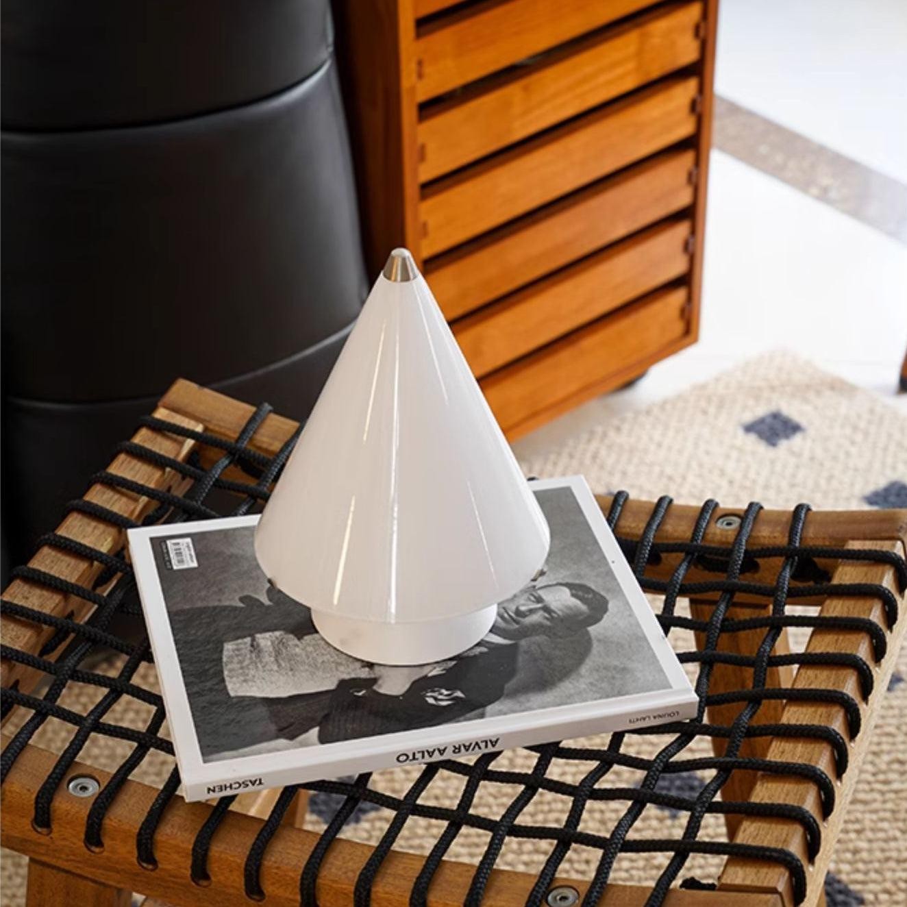 Spire-shaped Practical Fashionable Table Lamp K514