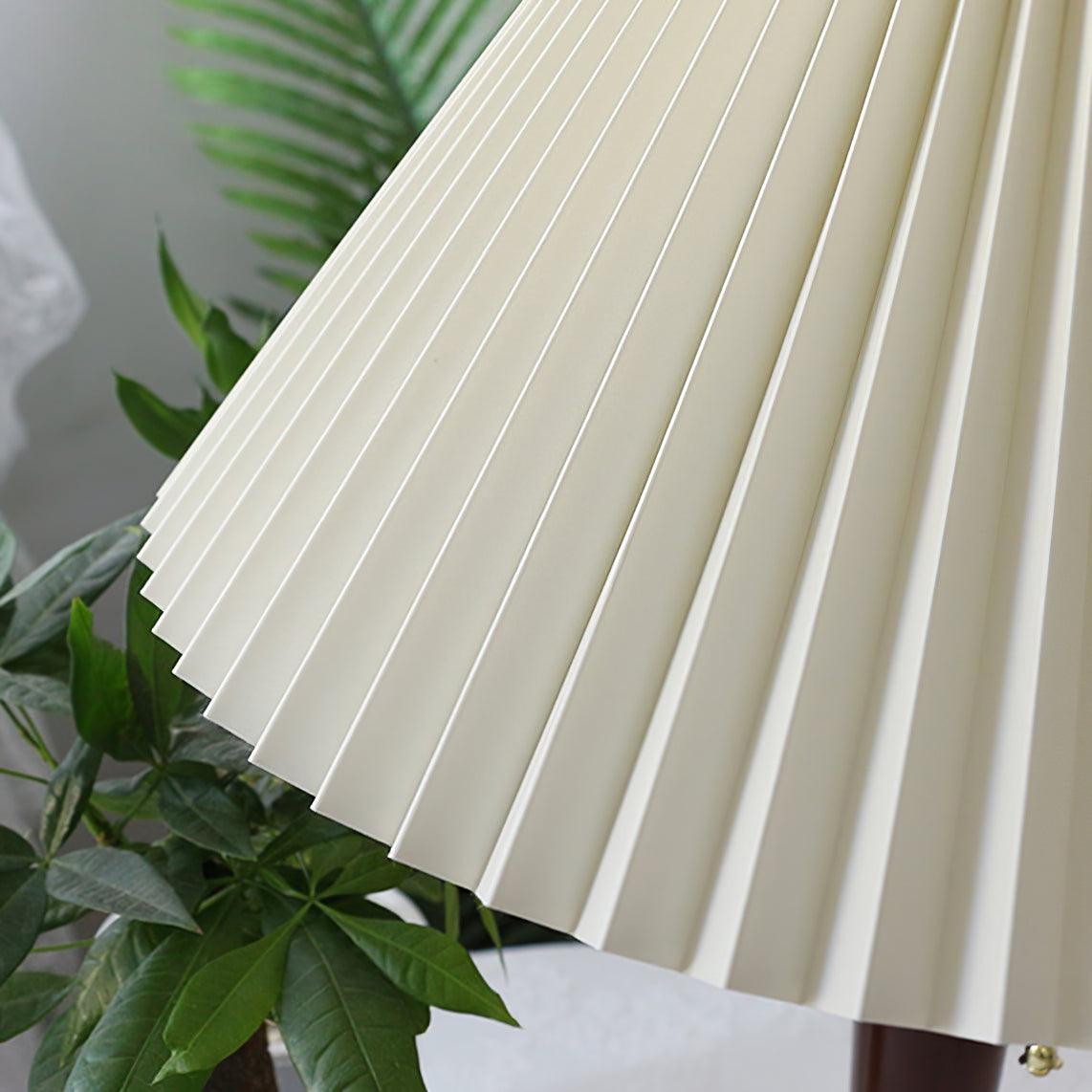 Nordic Retro Pleated Fabric Wooden Table Lamp For Bedroom K330