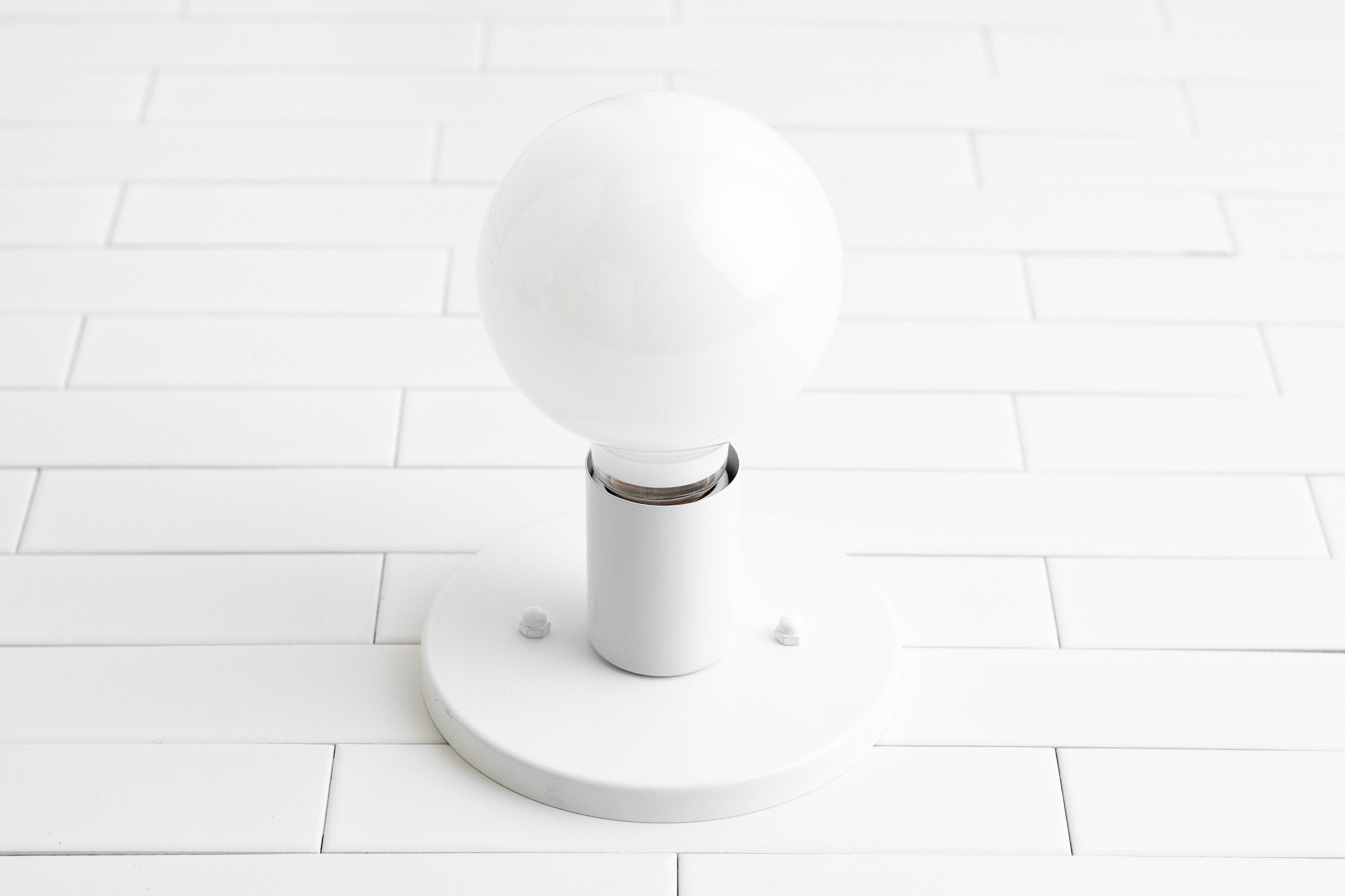 Glorica Glass Minimalist Wall Sconce - Versatile Modern Light For Any Room K1543