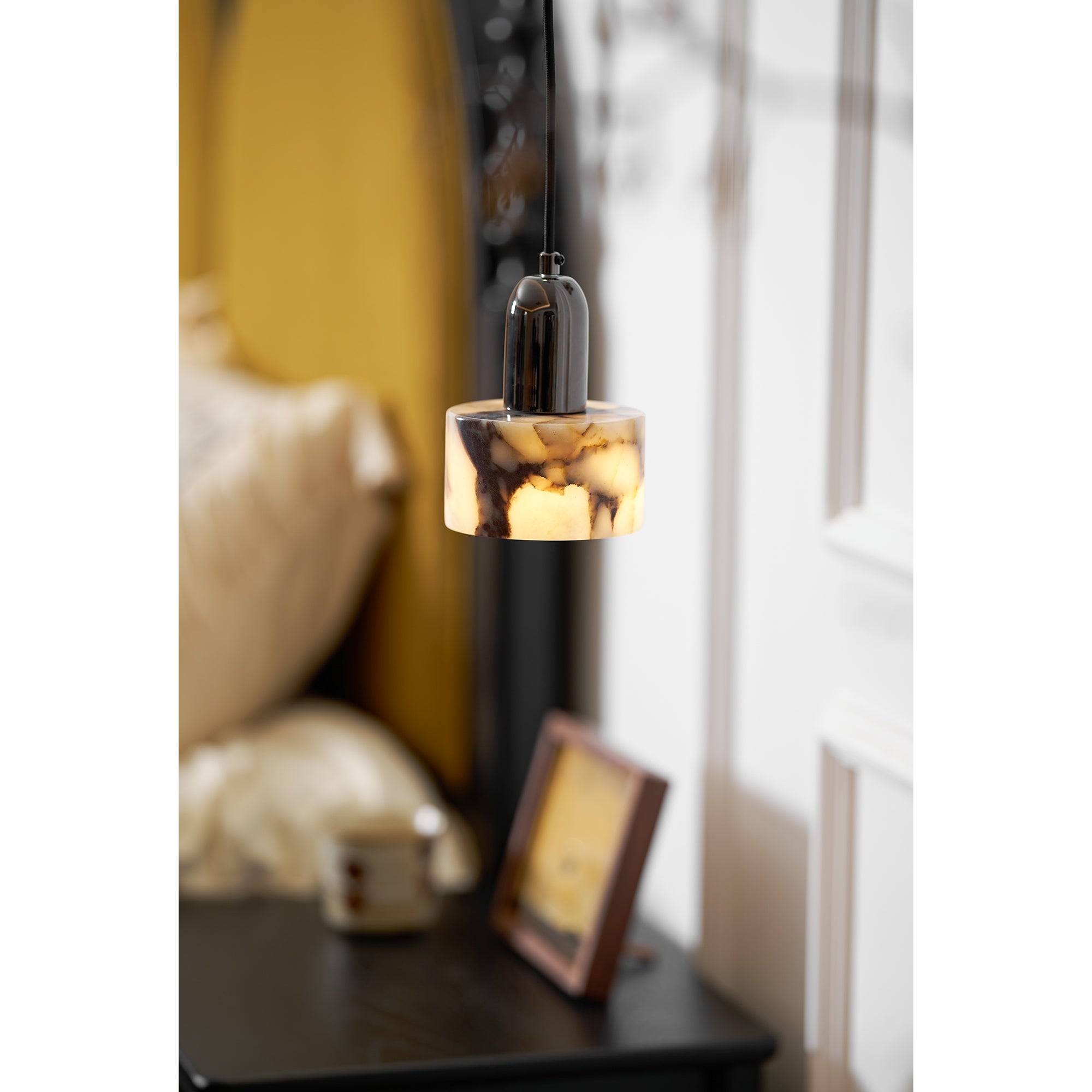 Dekum Marble Pendant Lamp D606