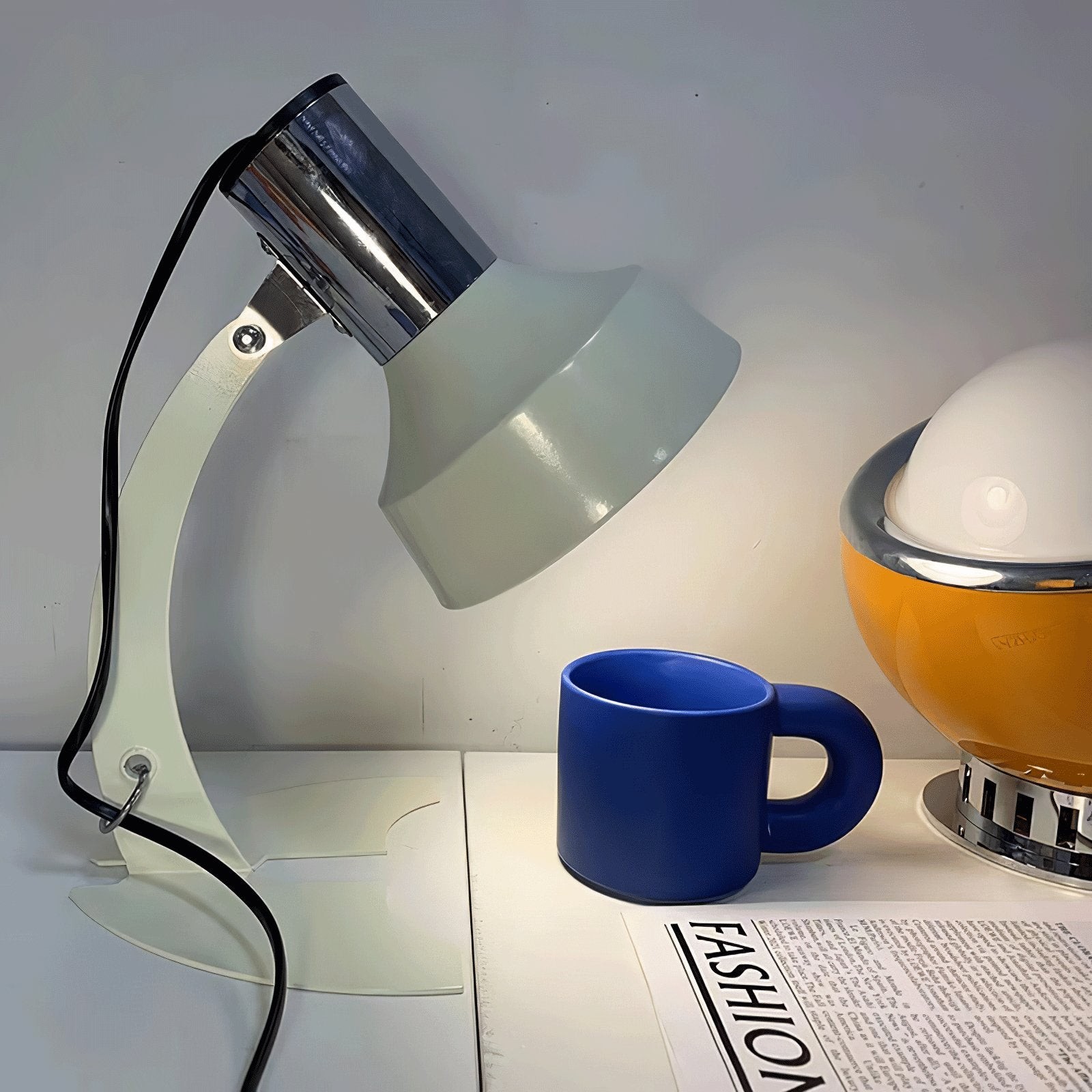 Fish Tail Arch Table Lamp K742