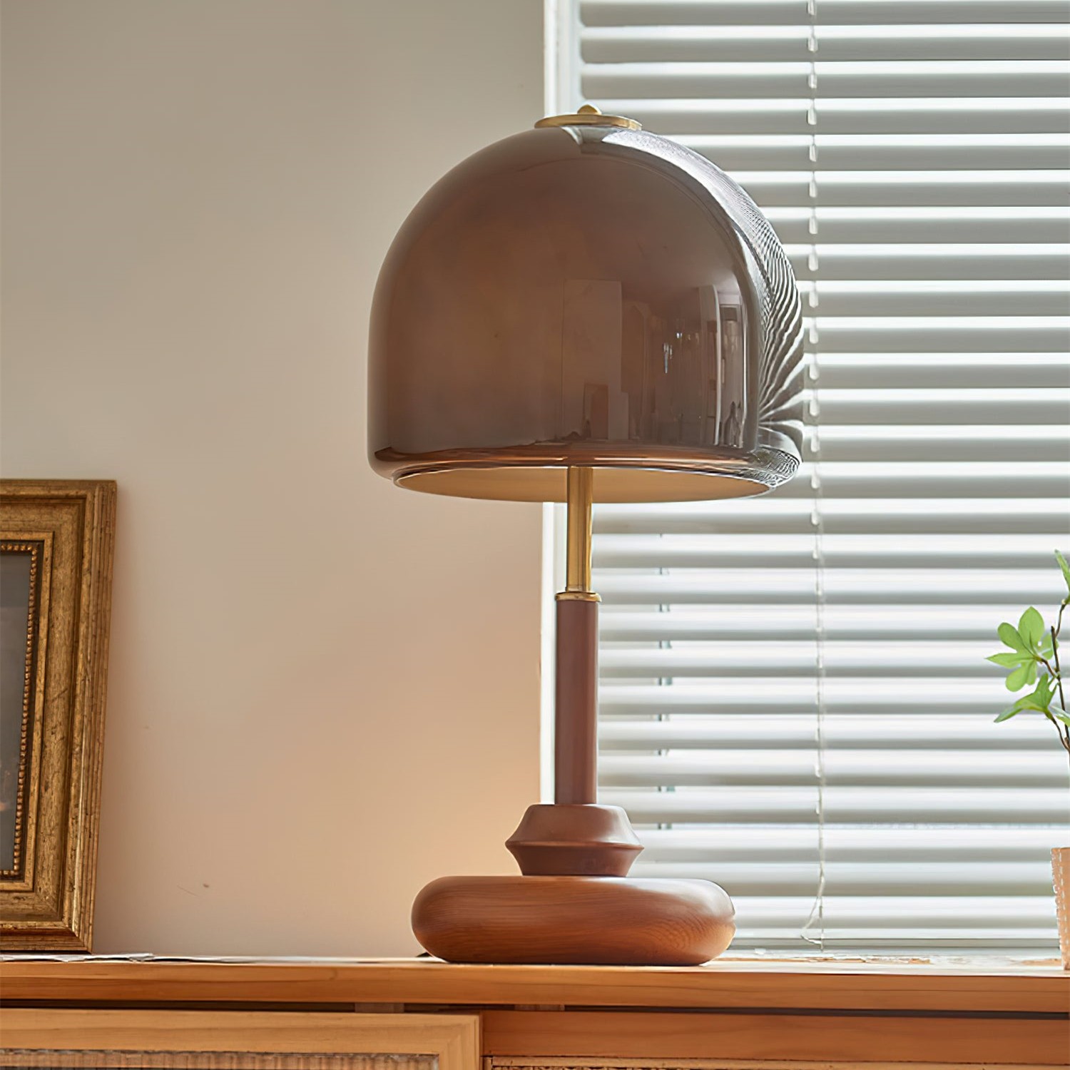 Vintage Brwon Dome Glass Bedside Table Lamp K189