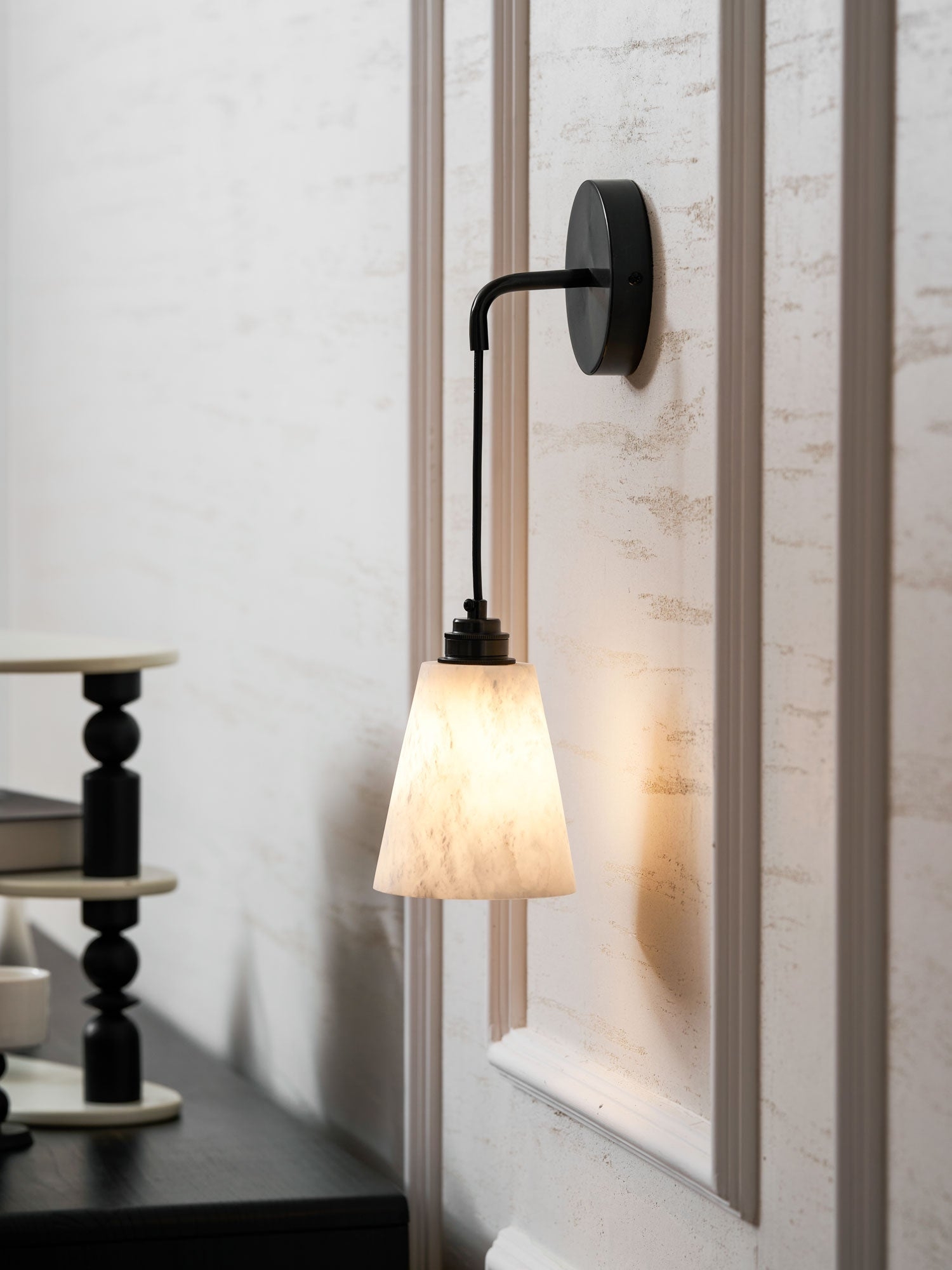 Droplet Alabaster Wall Lamp D403