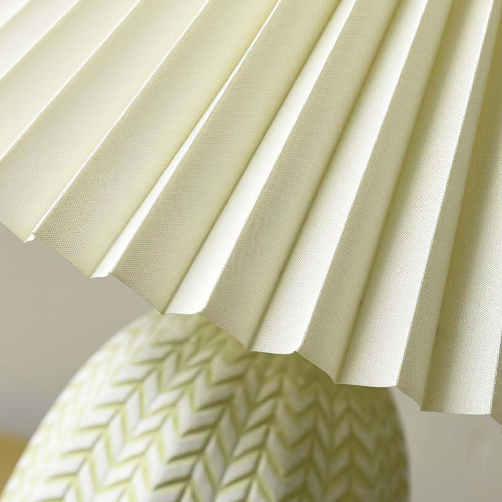 Vintage Pleated Table Lamp K756