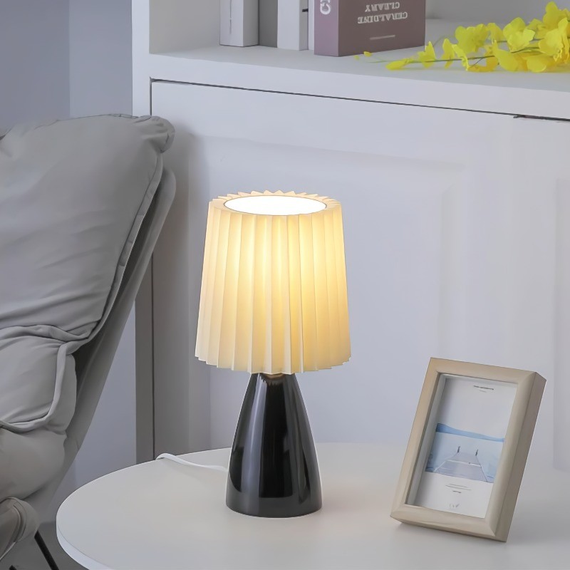 Modern Pleated Cute Table Lamp For Night Light K12