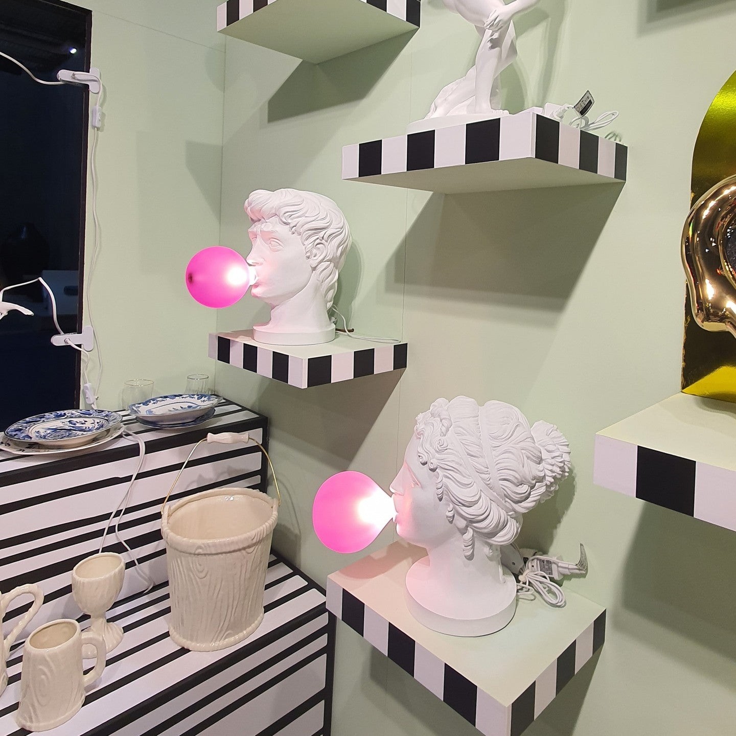 Wonder Artist Fashion Table Lamp K775