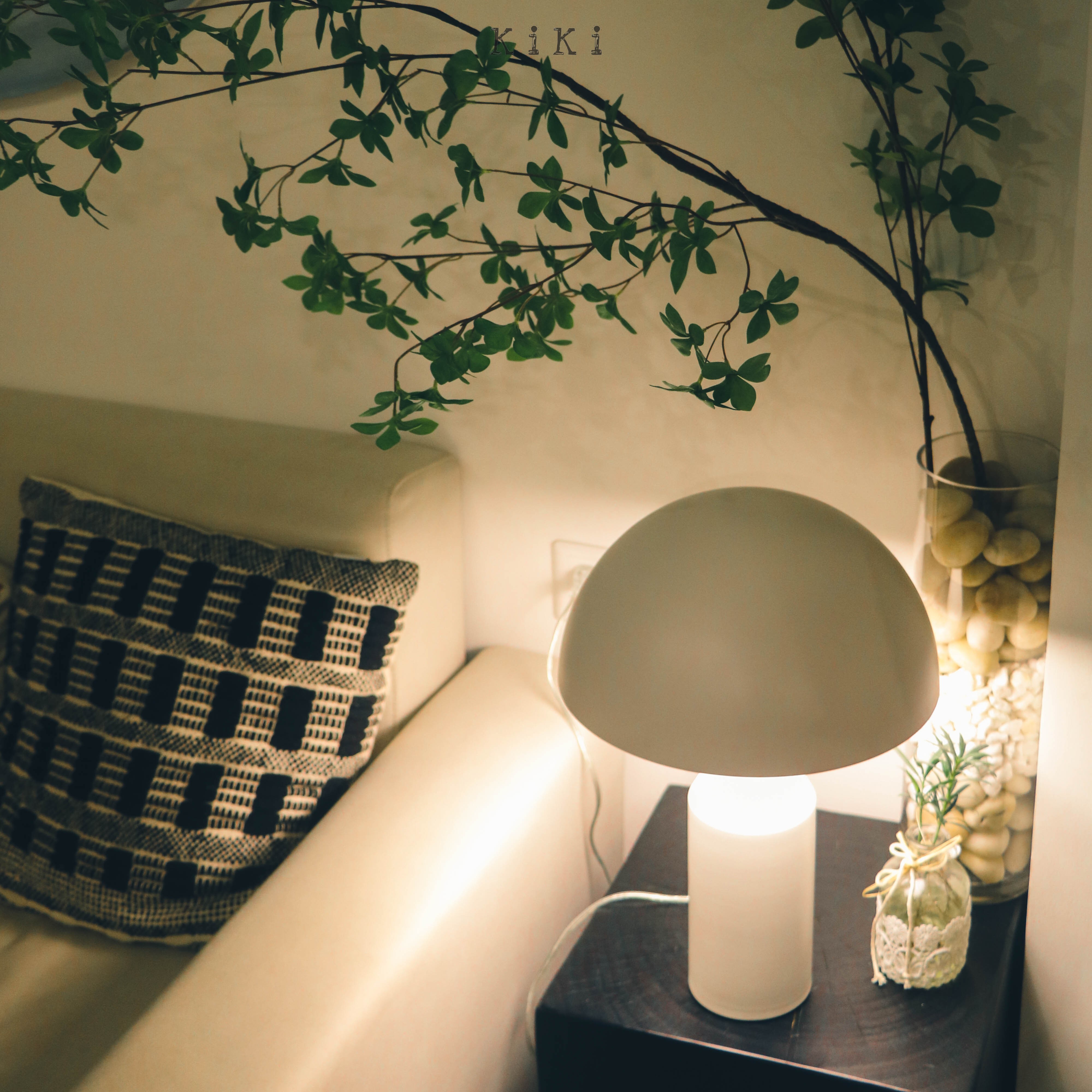Modern Atollo Table Lamp - Mushroom Metal Table Light for Living Room