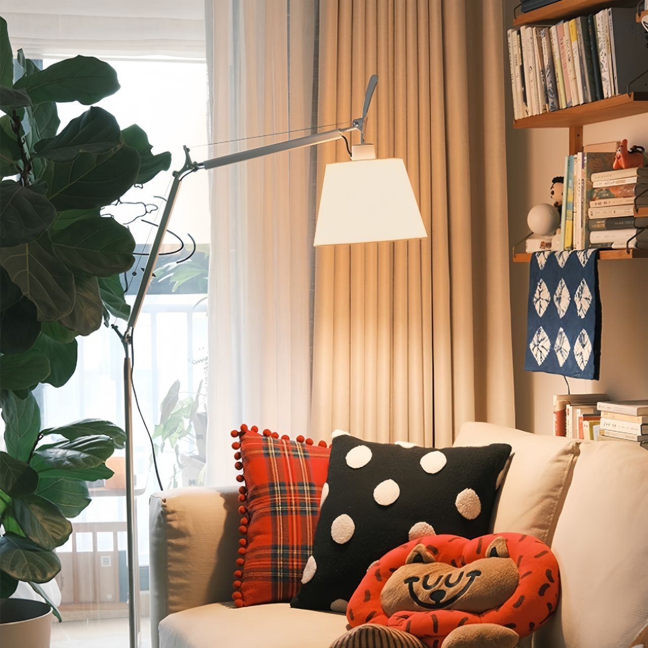 Tolomeo Mega Terra Floor Lamp
