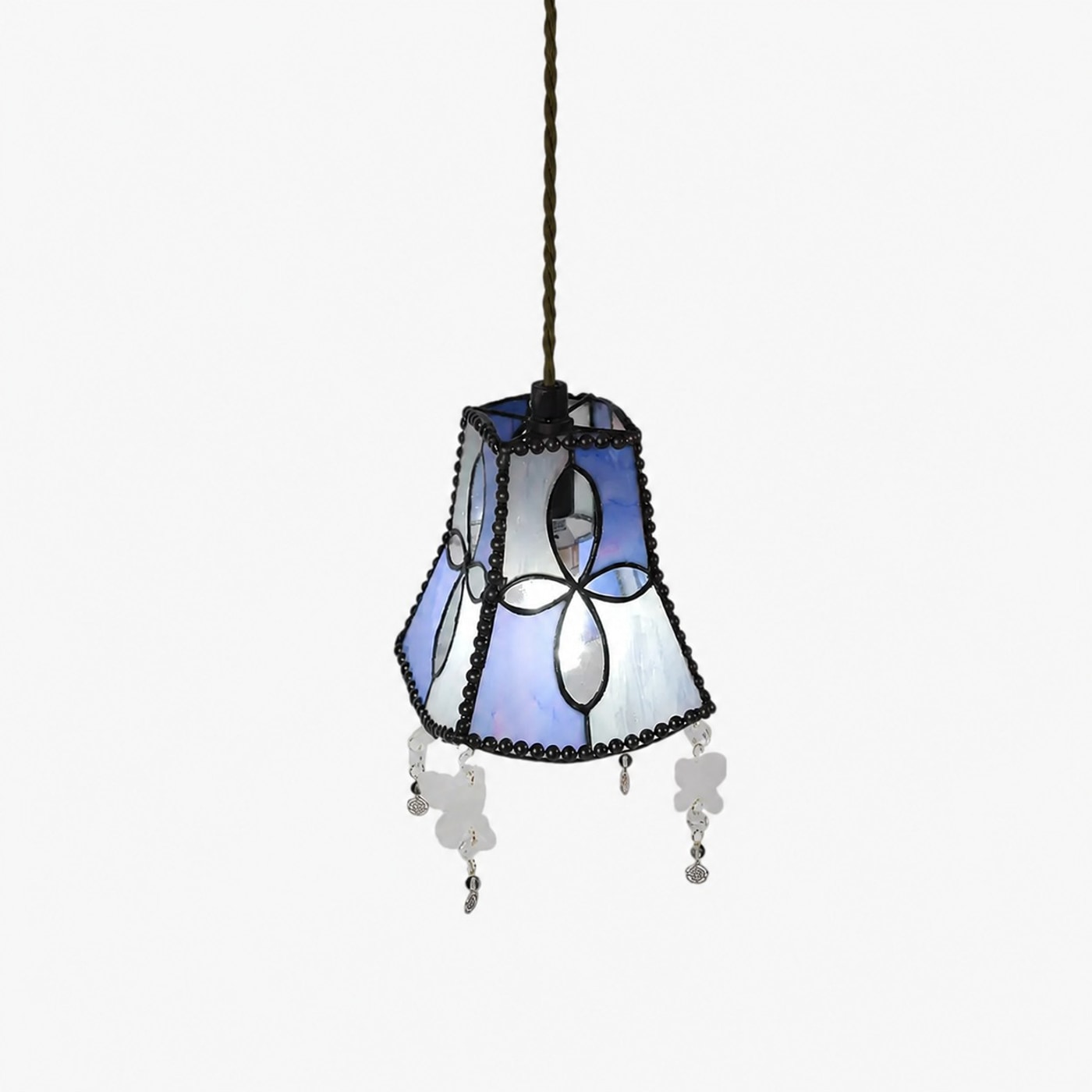 Lampada a sospensione a forma di farfalla con conchiglia color viola sfumato
