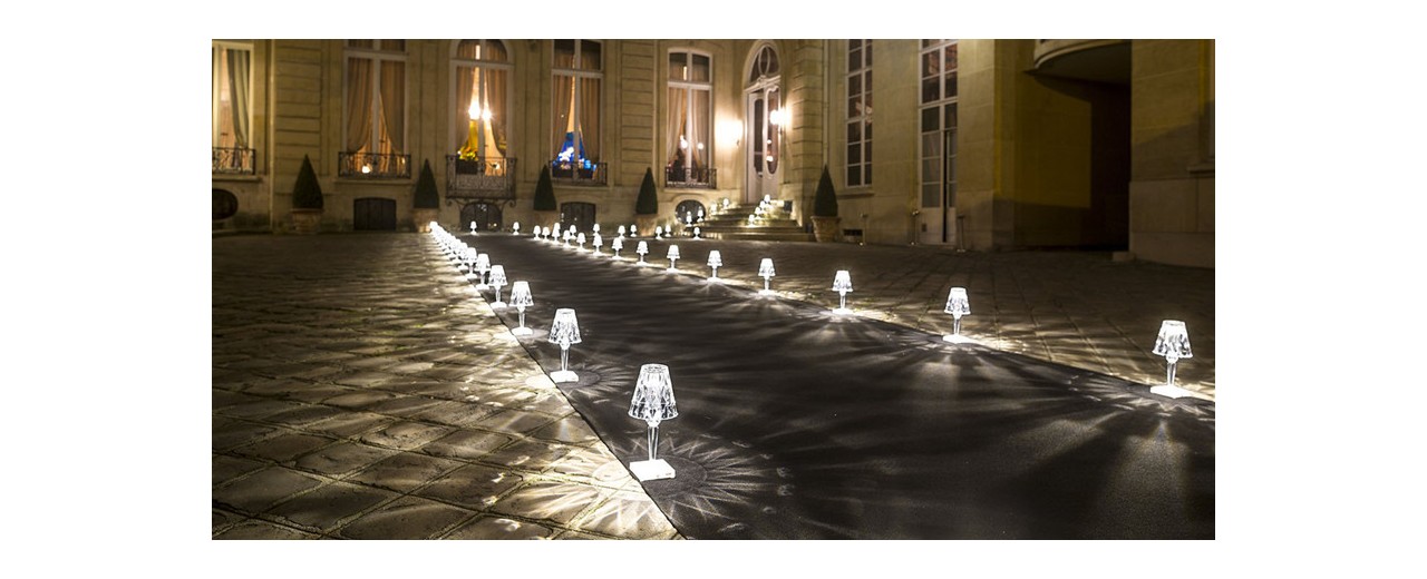 La lampe de table battery Kartell la plus romantique